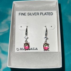 Oval shaped dangle earrings